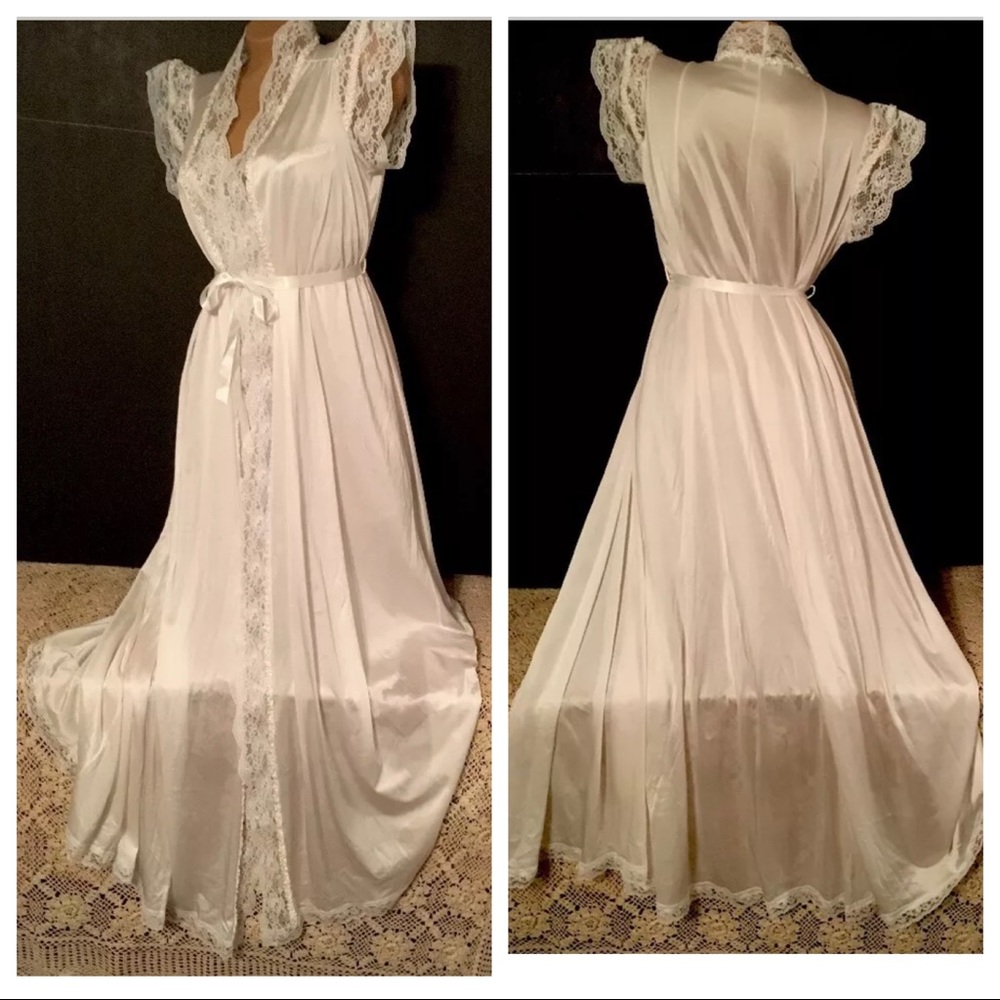 πππHOST PICπππVTG Miss Elaine Peignoir Set Small White Nylon lace long gown Robe - Picture 3 of 16